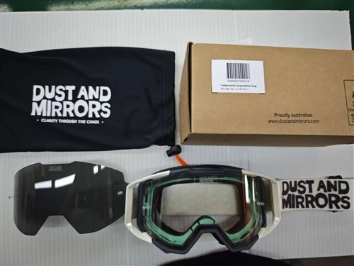 Kev Ua Tau Zoo Kev Cai Ski Goggles Project Nrog DUST thiab Daim iav